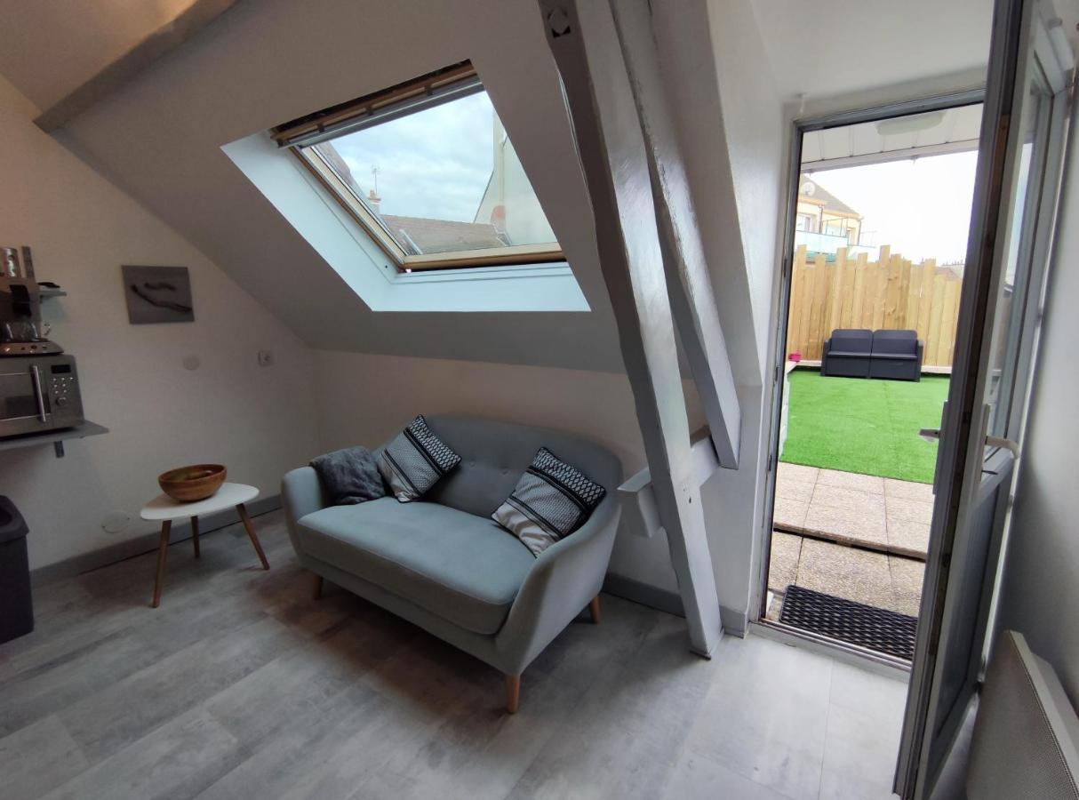 Joli Petit T2 Terrasse Proche Du Phare Apartment กาเลส์ ภายนอก รูปภาพ